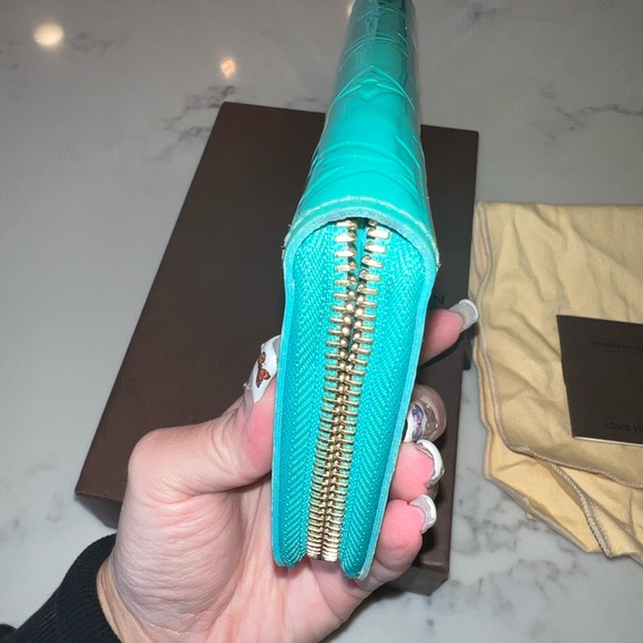 SALE!! Rare authentic louis vuitton monogram vernis wallet turquoise - Picture 4 of 14